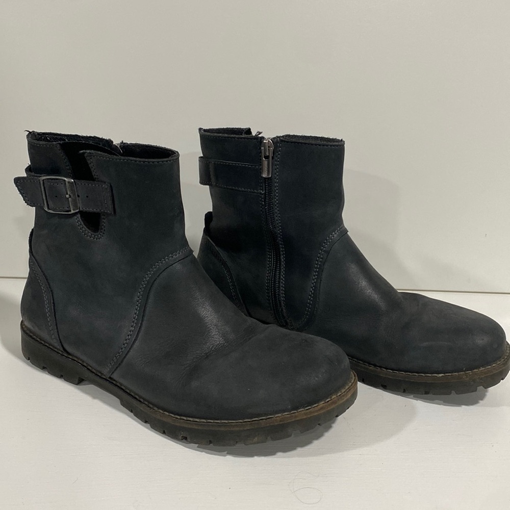 Birkenstock Stowe Boots | Black Booties w/ Side Zipper and Buckle | Size 40 / 9